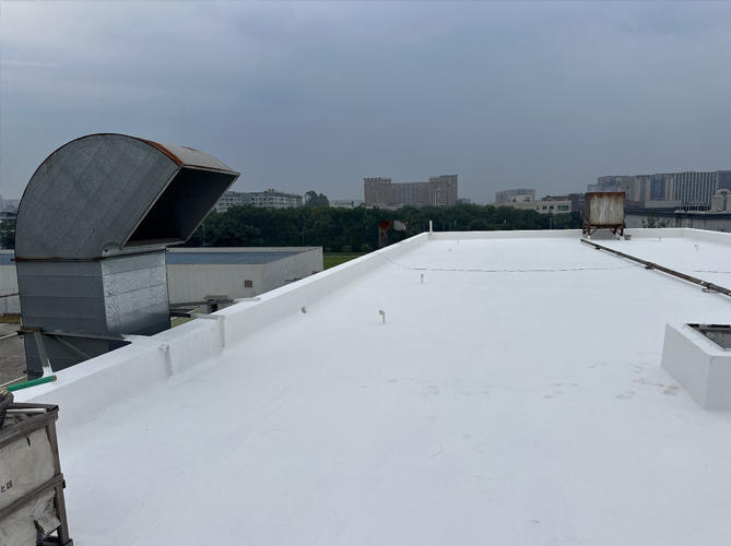 成都邦普切削刀具股份有限公司宿舍楼屋顶外露型无缝防水系统施工